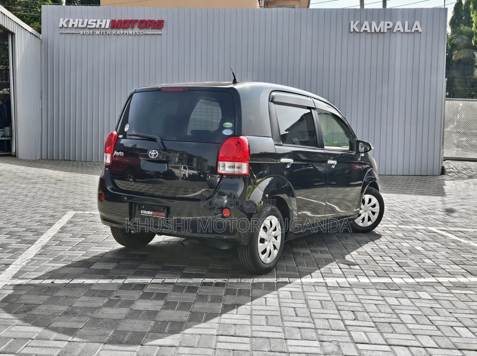 Toyota Porte 1.5 FWD 2012 Black