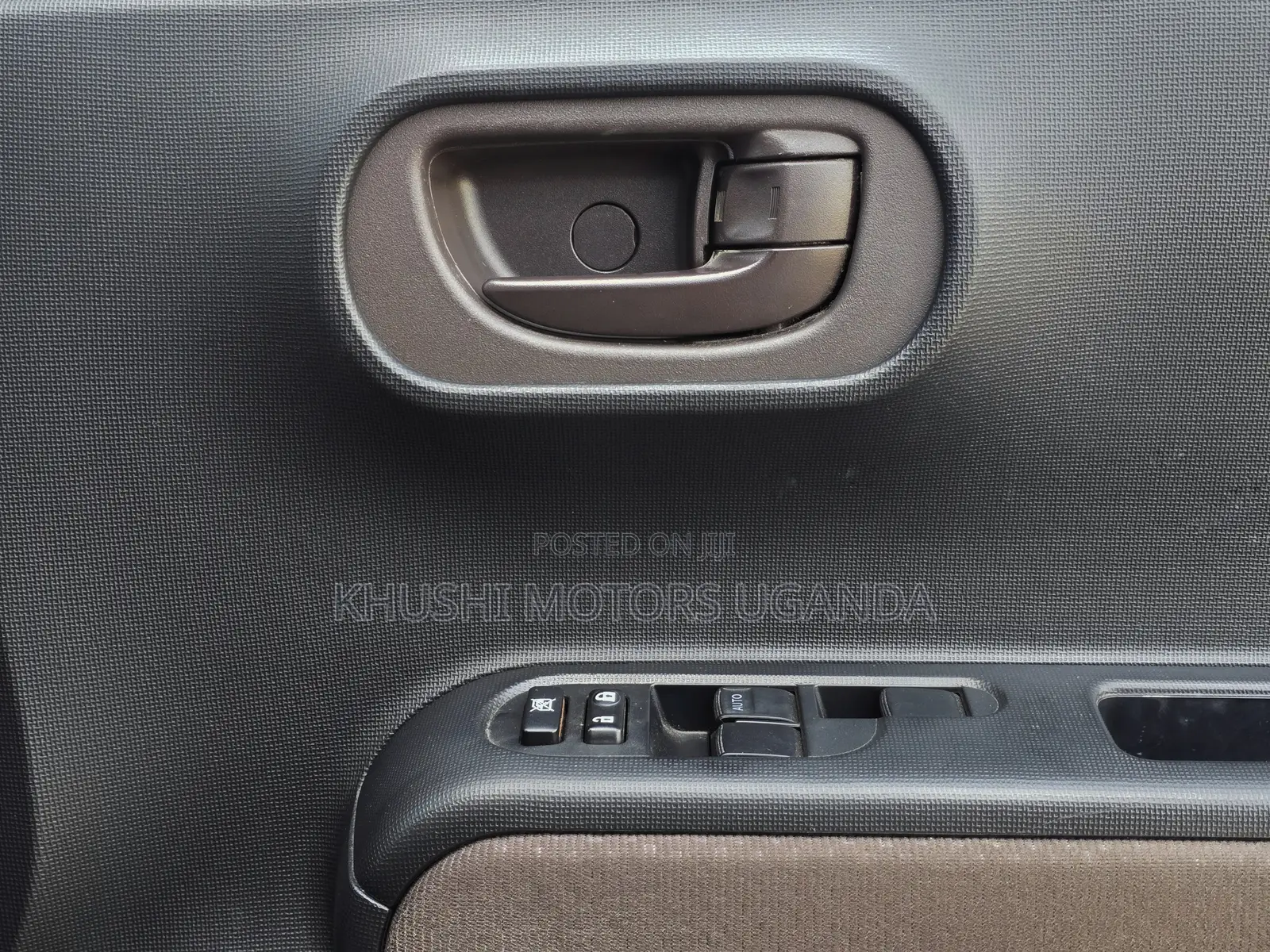 Toyota Porte 1.5 FWD 2012 Black