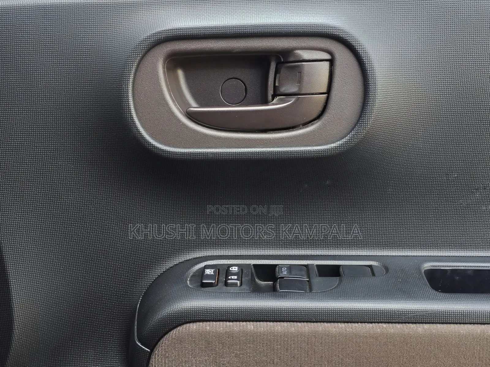 Toyota Porte 1.5 FWD 2012 Black