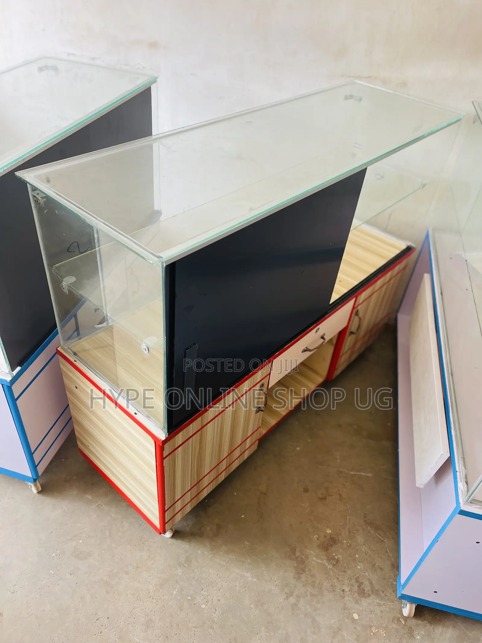 4feets Showcase Display Counter