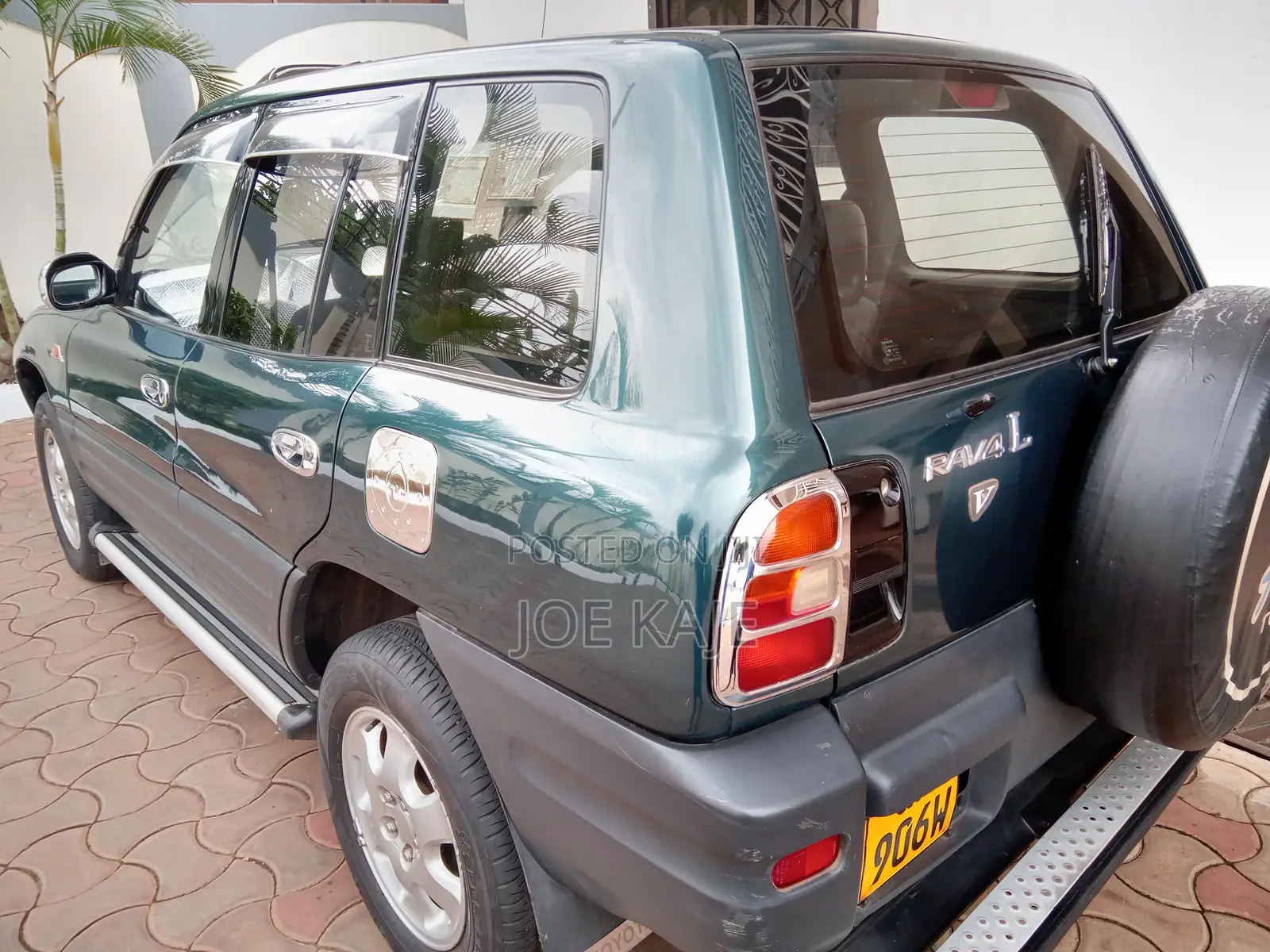 Toyota RAV4 1995 Green
