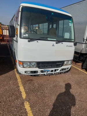 Mitsubishi Fuso Rosa 2012 White