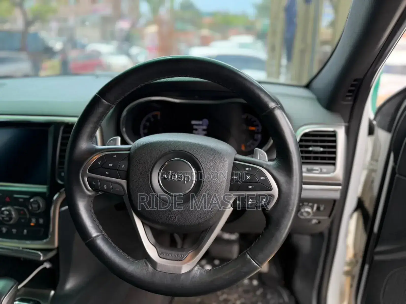 Jeep Grand Cherokee 2017 White