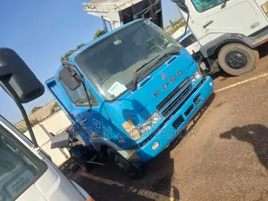 Mitshubishi Fuso Fighter Dumper Truck