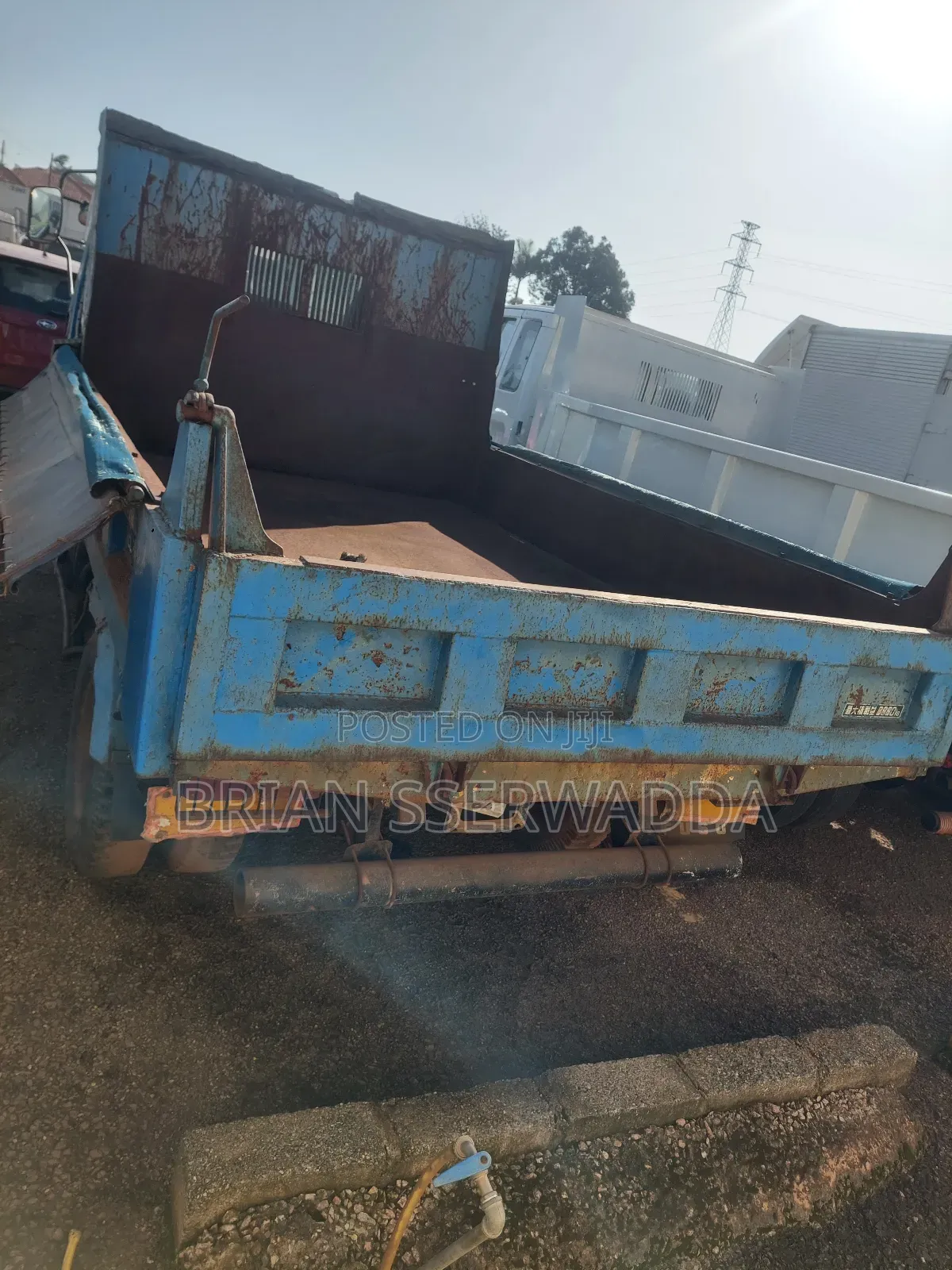 Mitshubishi Fuso Fighter Dumper Truck