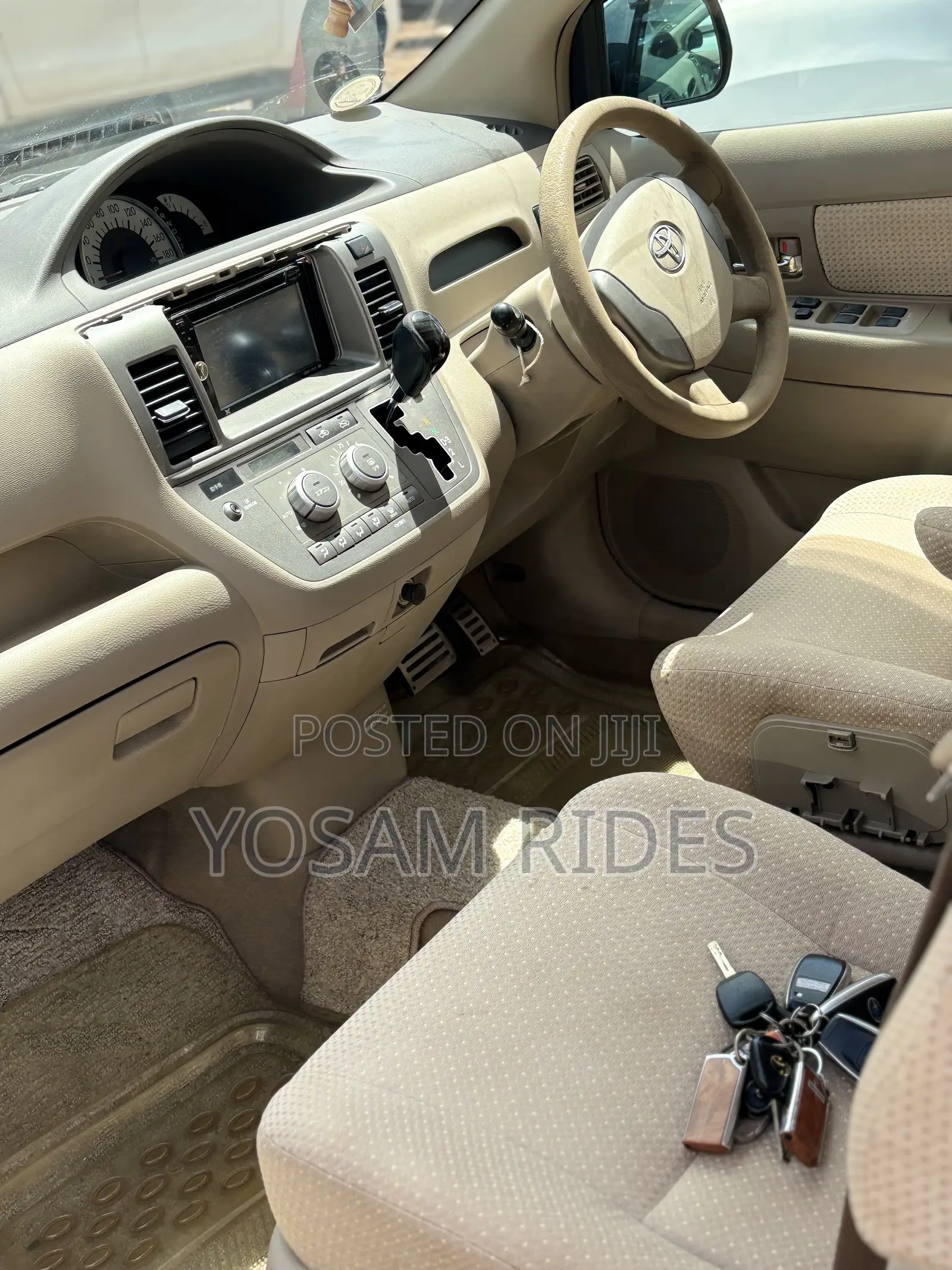 Toyota Raum 1.5 FWD 2010 Silver