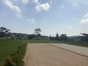 Luxurious And Spacious Gardens For Weddings And Functions In Kisasi
