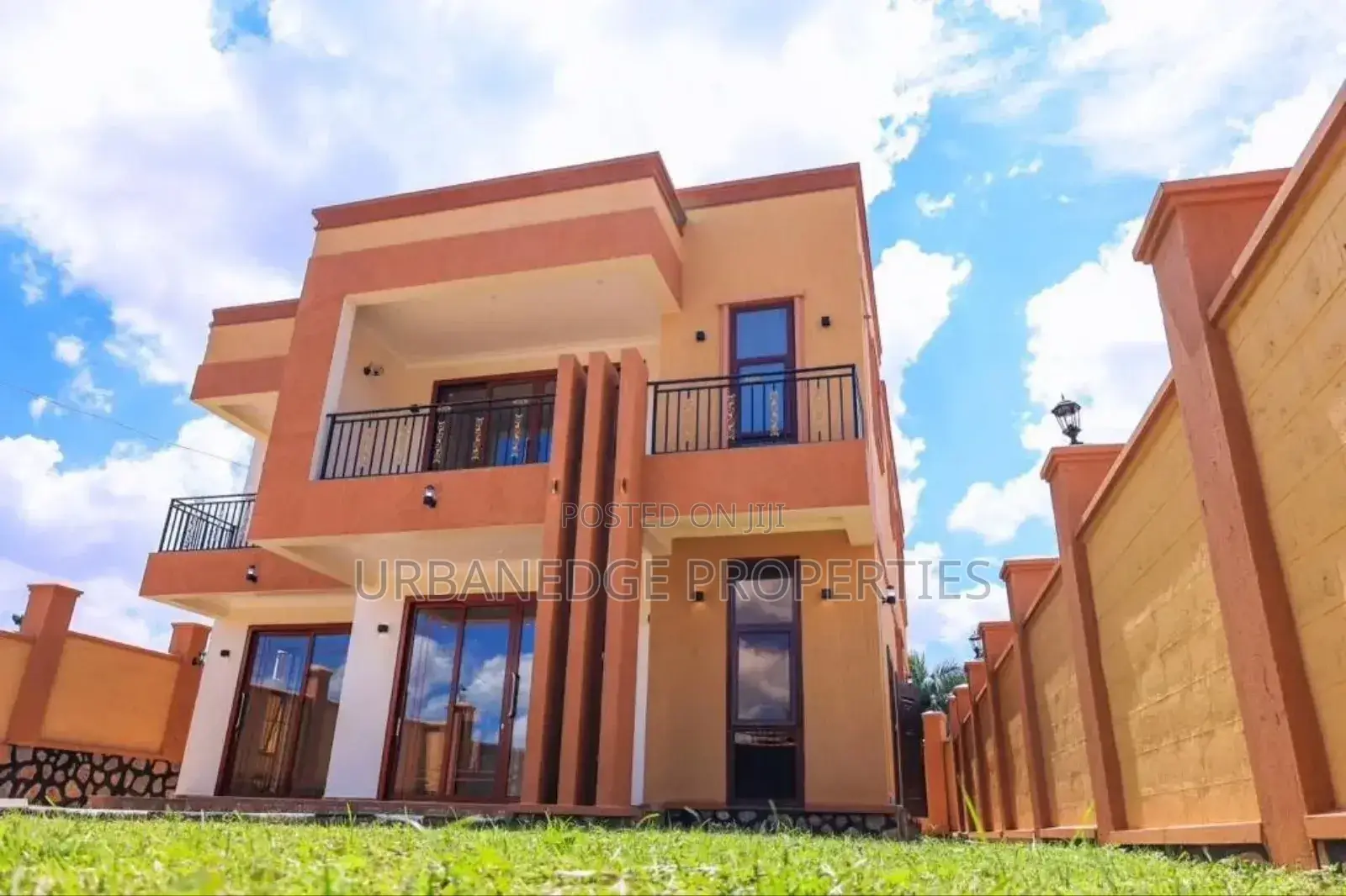 5bdrm Mansion in Buziga, Central Division for rent