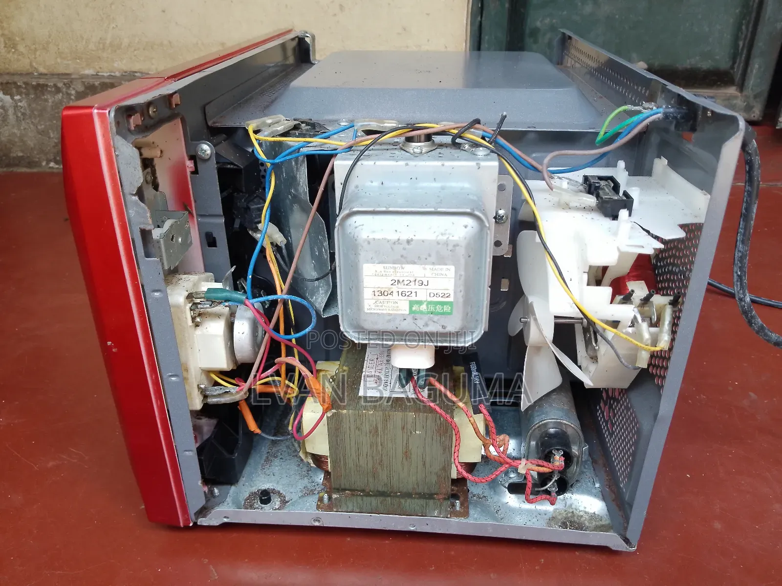 Microwave Oven for Spare Parts / Repair Available on Sale