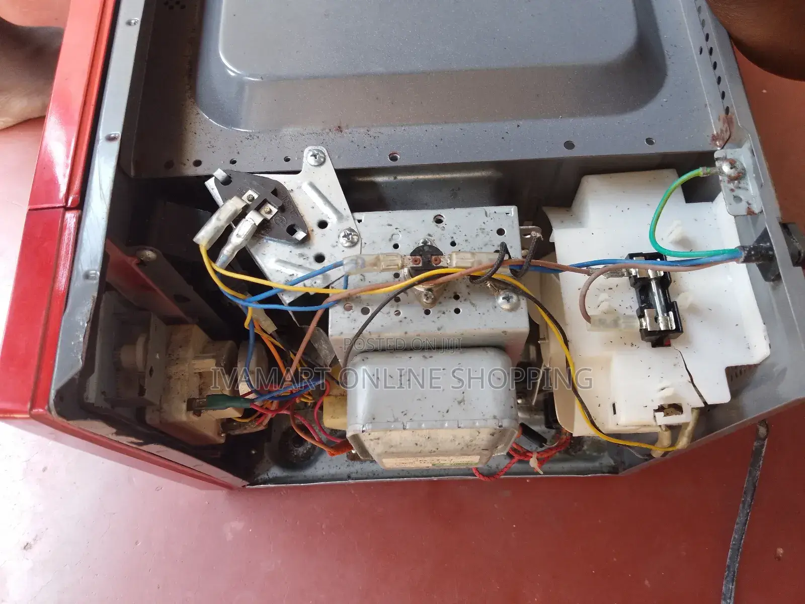 Microwave Oven for Spare Parts / Repair Available on Sale