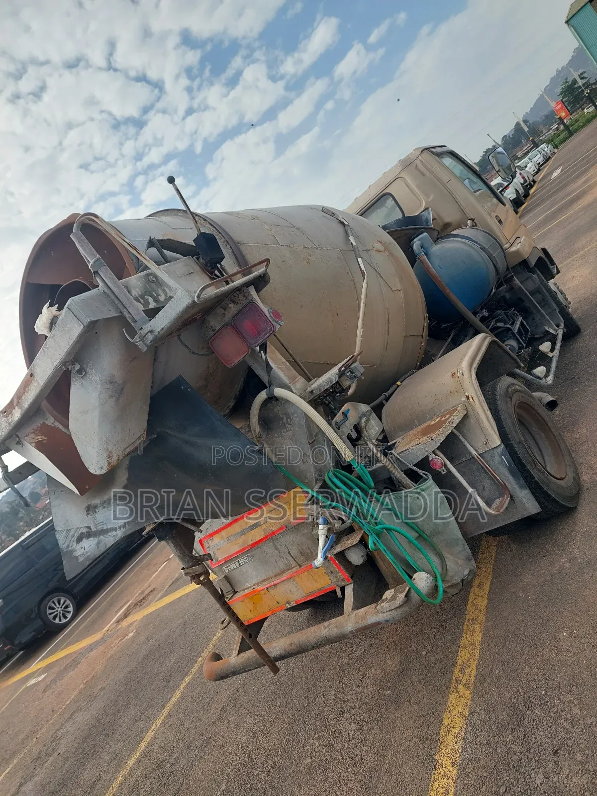 Fisuzu Forward Concrete Mixer