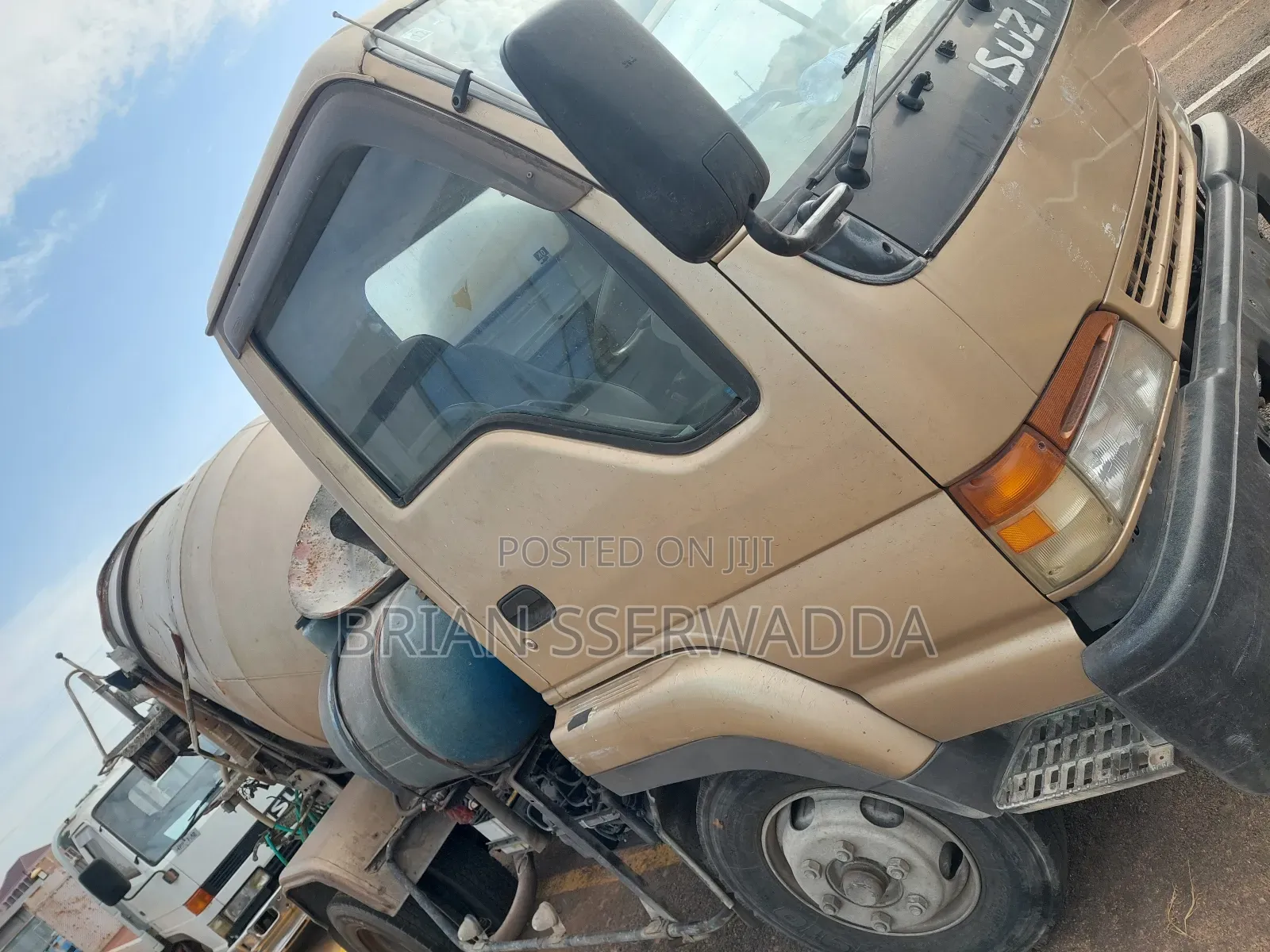 Fisuzu Forward Concrete Mixer