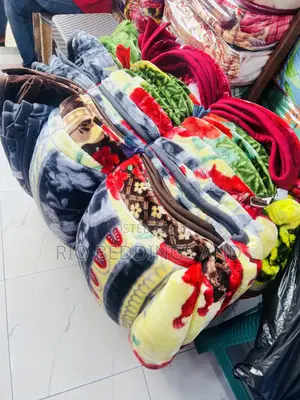 5x6 Woolen Soft Blanket Available in Different Designs