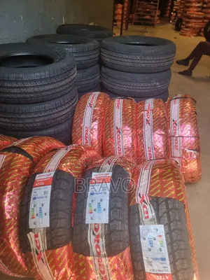 225/65r17 Roadx All Terrain Tires .