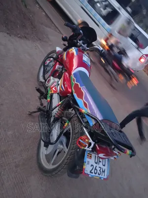 Bajaj Boxer 125 2022 Red