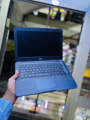 Laptop Dell Latitude 3380 4GB Intel Core I7 HDD 500GB