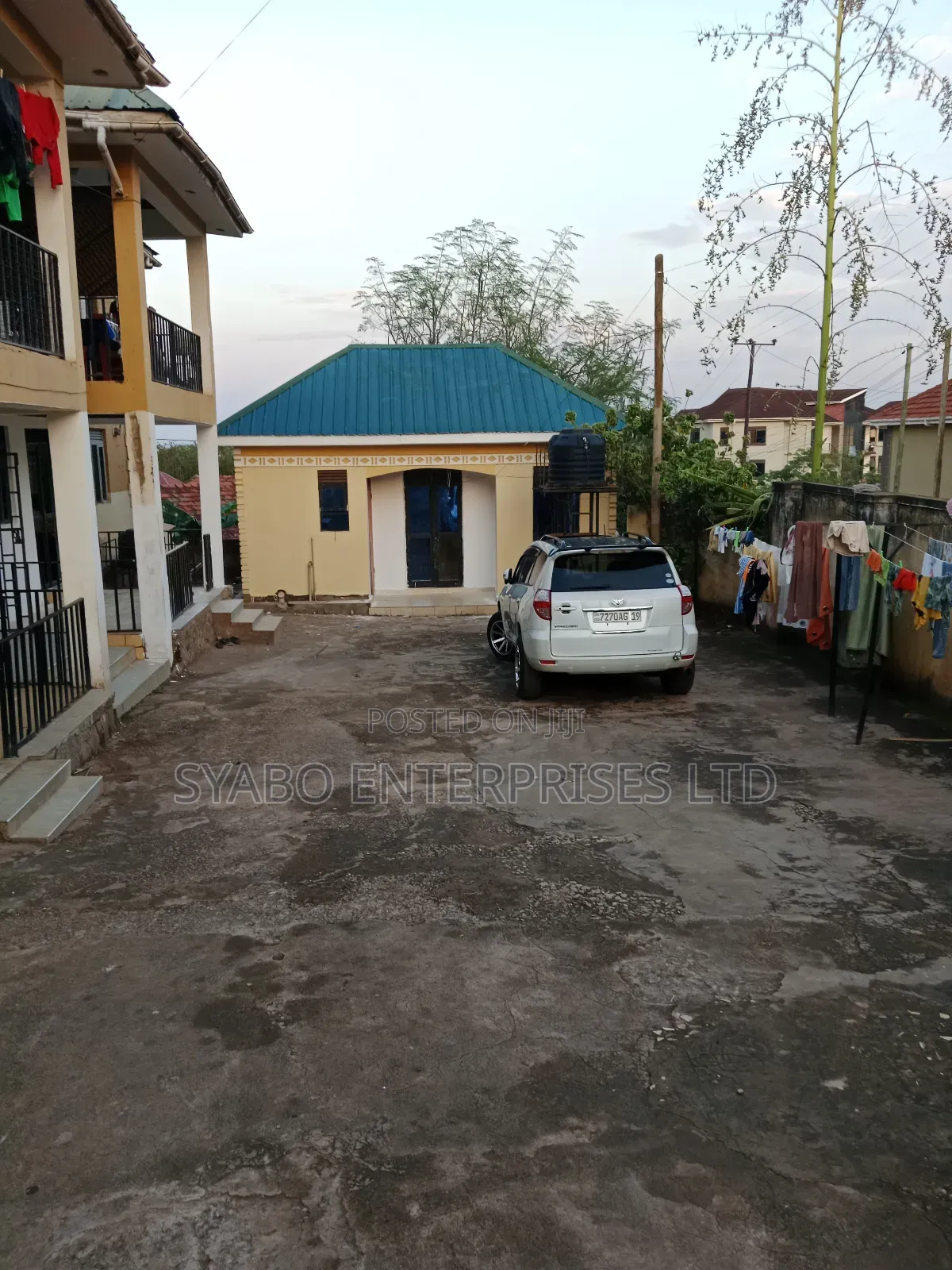 2bdrm House in Kawuku Ggaba Road, Makindye for rent