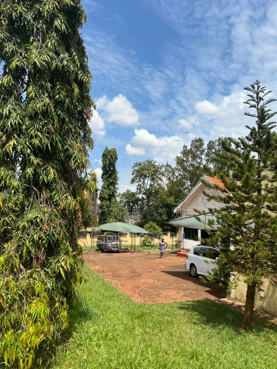 4bdrm Bungalow in Central Division for sale