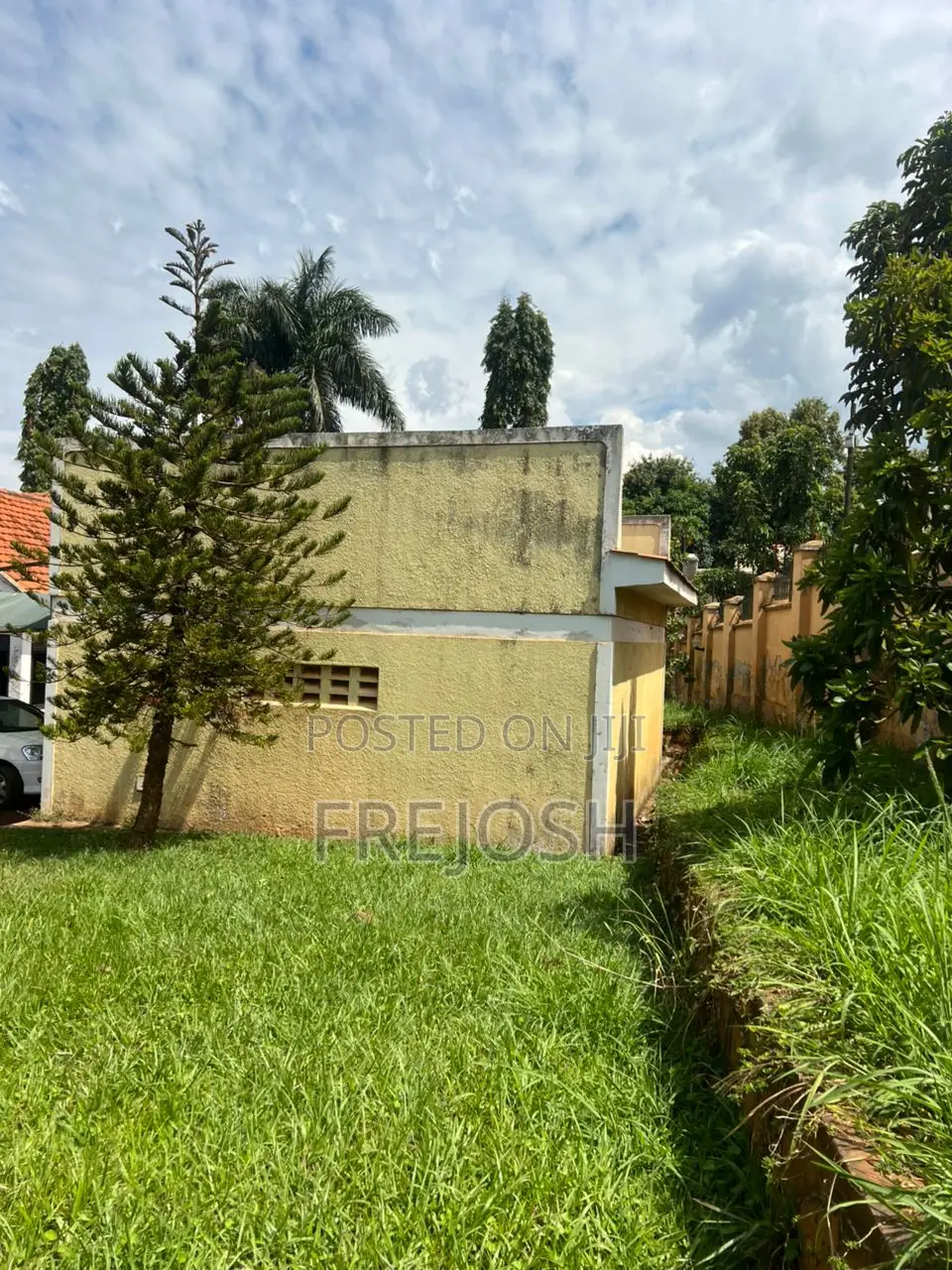 4bdrm Bungalow in Central Division for sale