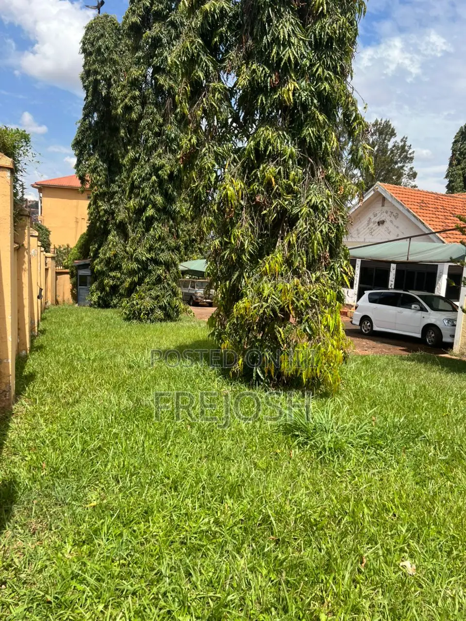 4bdrm Bungalow in Central Division for sale
