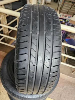225 60 R17 Maxtrek Very Confident On The Road Just Incase U Need 1 .