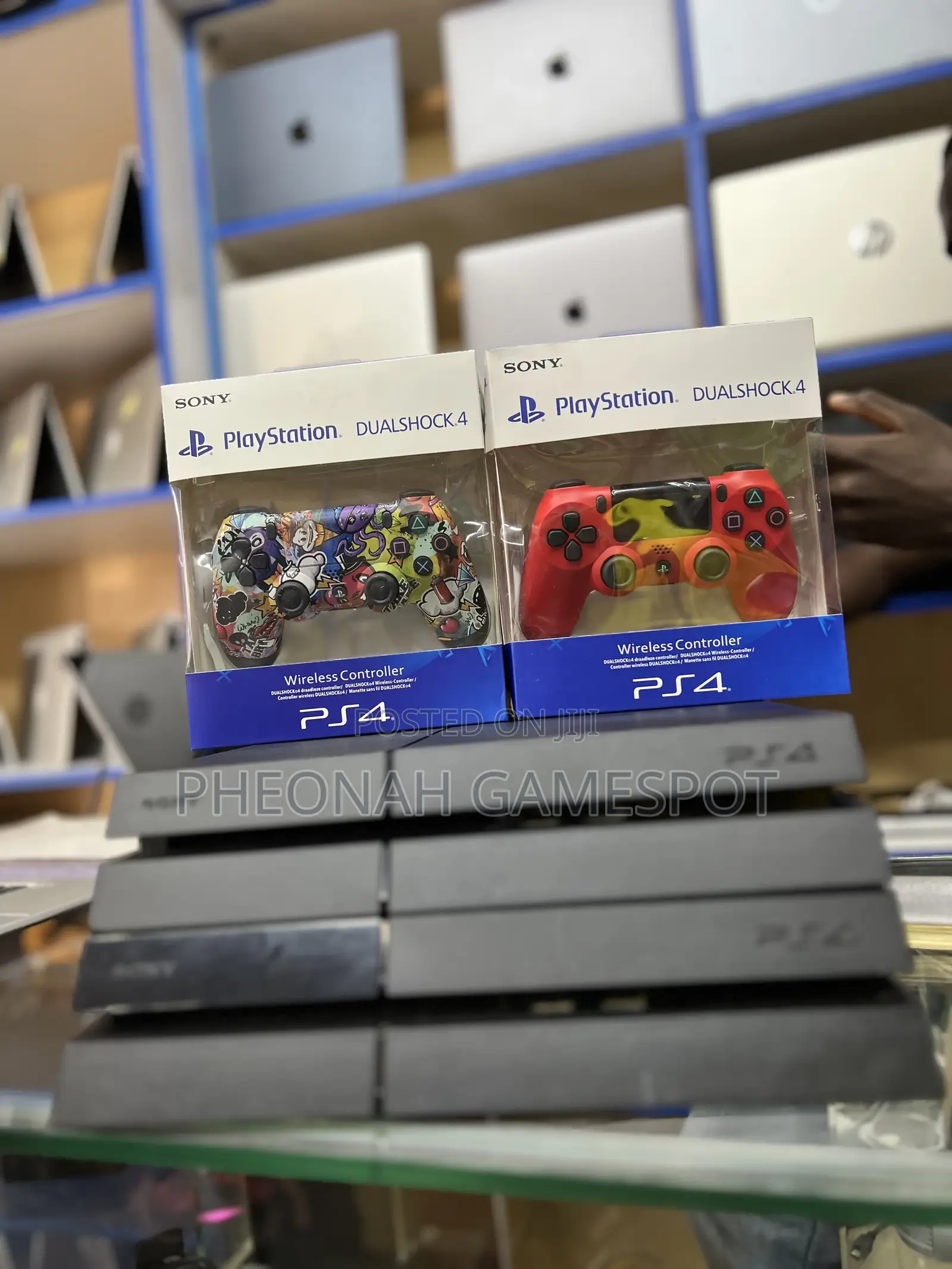 Playstation 4 Standard Serious Enjoyment, 2 Pads, 13 Games