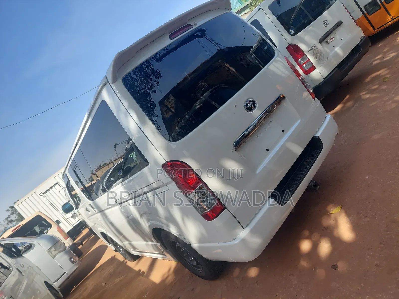 Toyota HiAce 2012 White