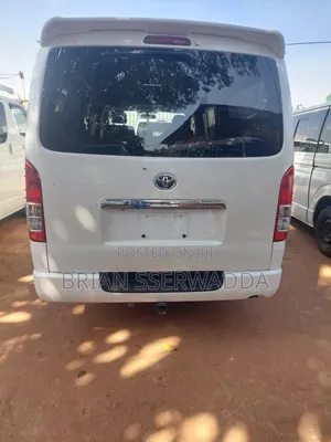 Toyota HiAce 2012 White