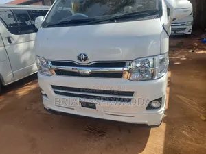 Toyota HiAce 2012 White