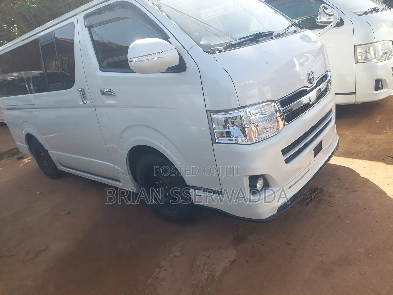 Toyota HiAce 2012 White