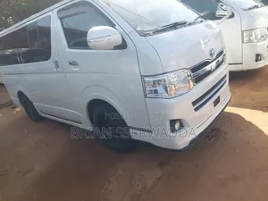 Toyota HiAce 2012 White
