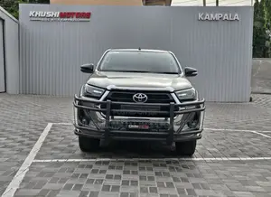 Toyota Hilux 2018 Green