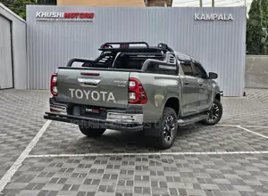 Toyota Hilux 2018 Green