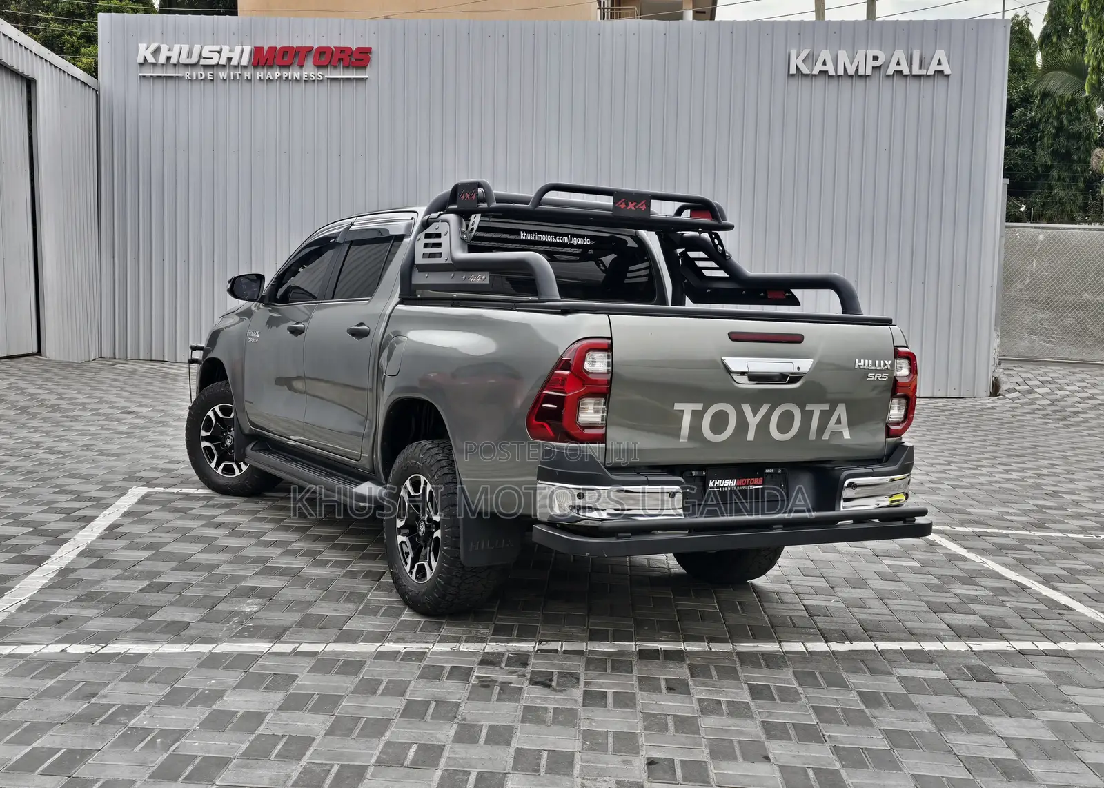 Toyota Hilux 2018 Green