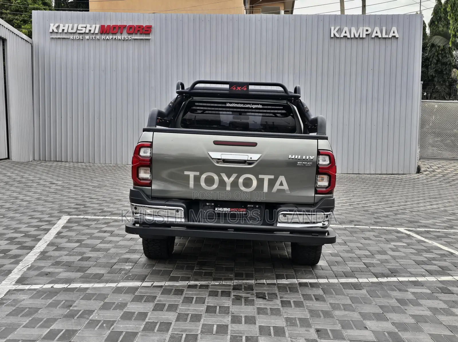 Toyota Hilux 2018 Green