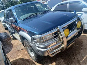 Toyota Hilux Surf 3.0DT 2001 Blue