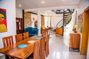 Furnished 4bdrm House in Makindye for rent