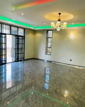 6bdrm House in Makindye for sale