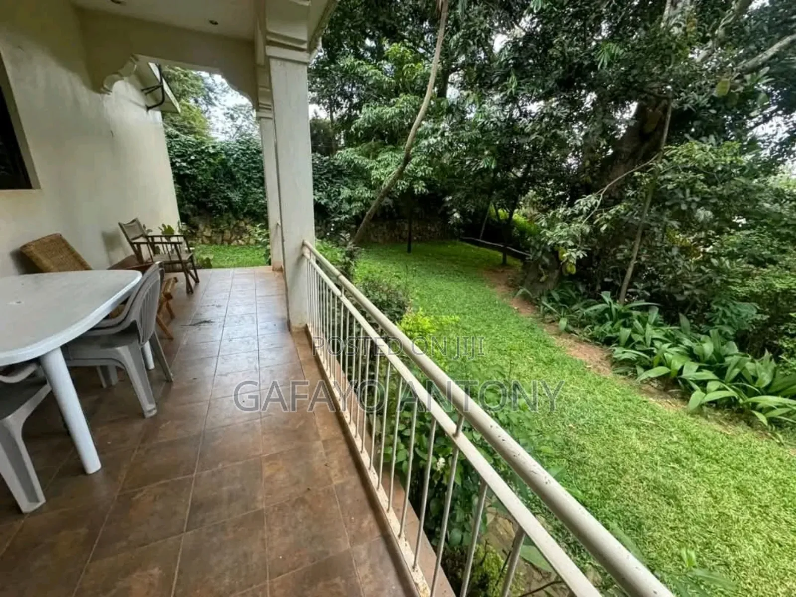 Furnished 4bdrm House in Central Division for sale