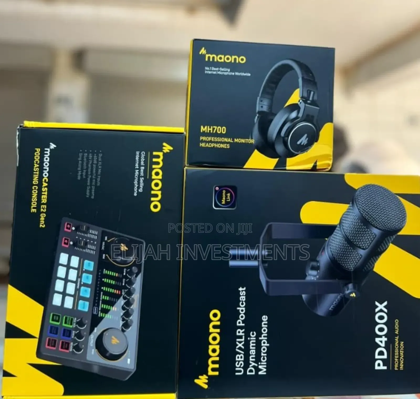 Maono Podcasting Equipment Bundle