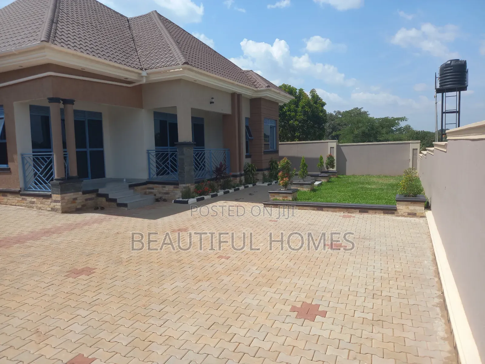 Furnished 4bdrm Bungalow in Kira for sale