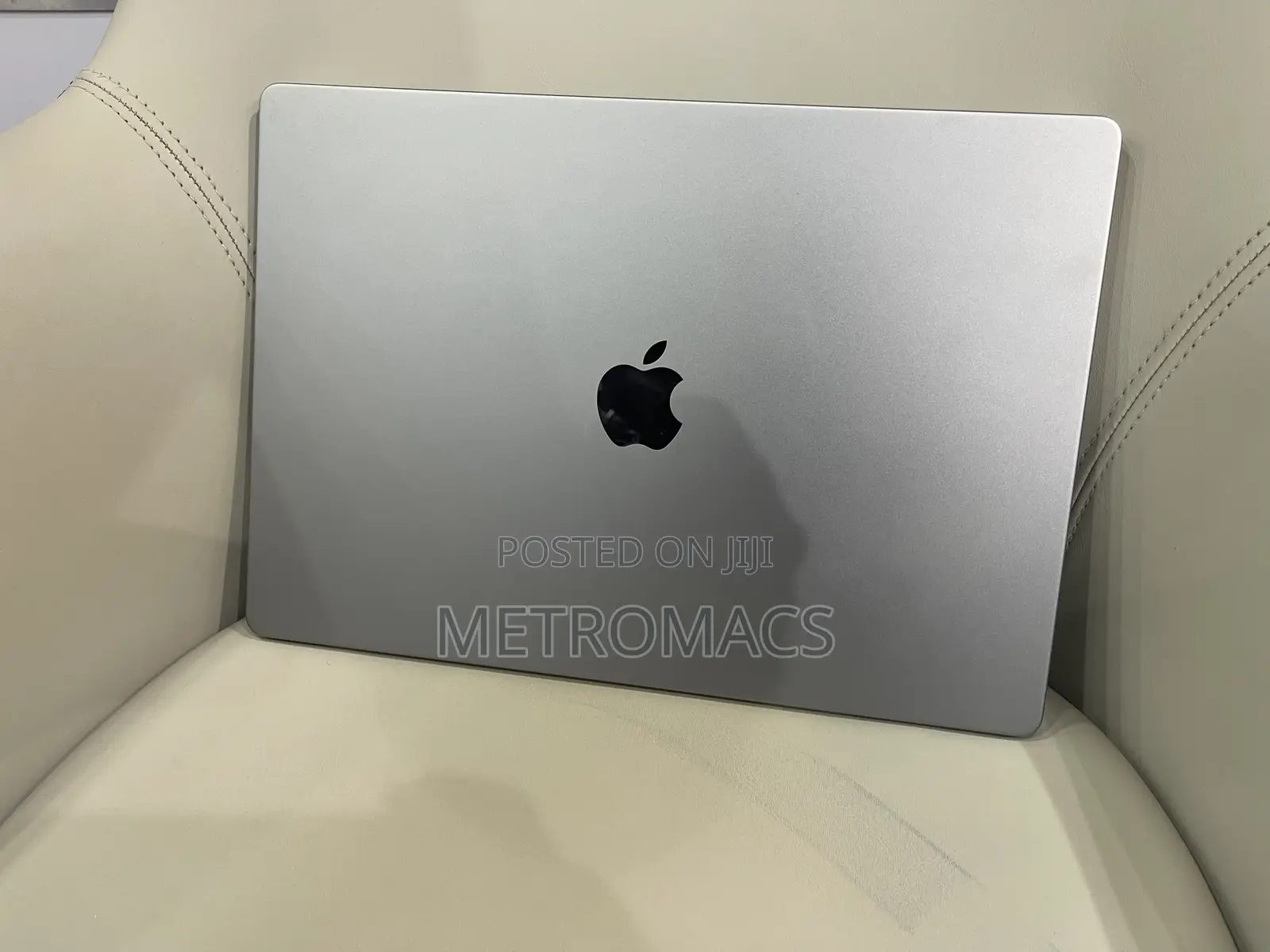 Laptop Apple MacBook Pro 2021 M1 16GB Apple M1 Pro SSD 512GB