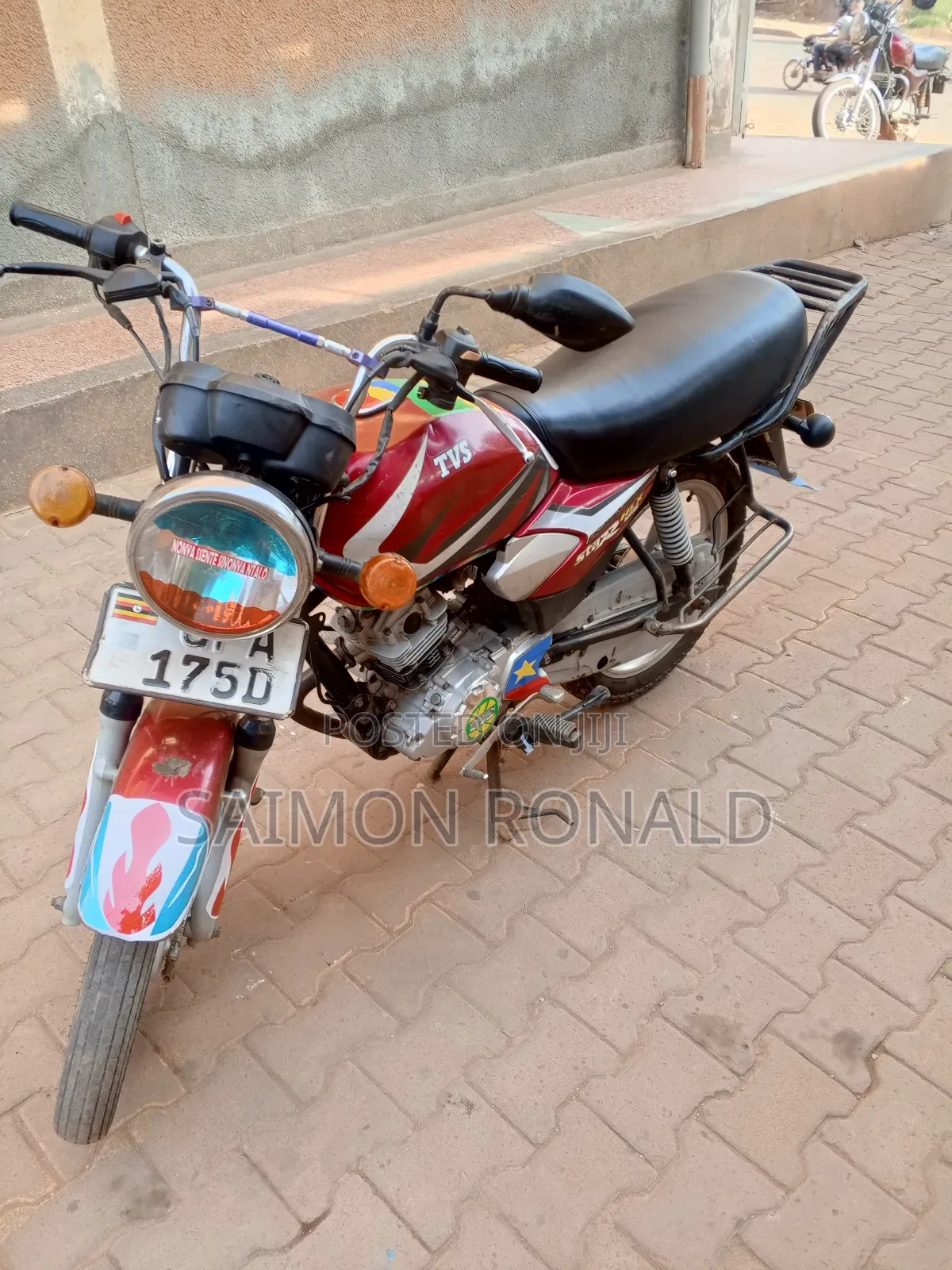 TVS HLX 125 2020 Red