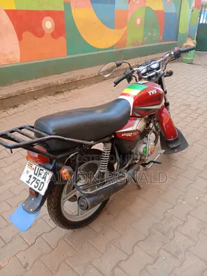 TVS HLX 125 2020 Red