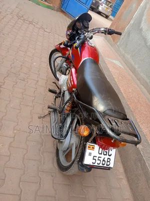 Bajaj Boxer 125 2024 Red