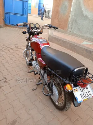 Bajaj Boxer 100 2022 Red