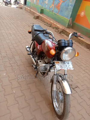 Bajaj Boxer 100 2022 Red