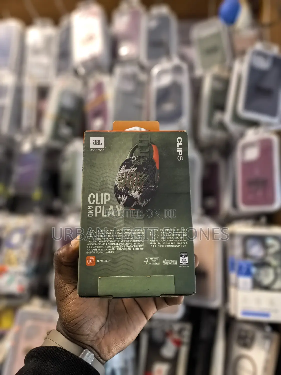 JBL Clip 5