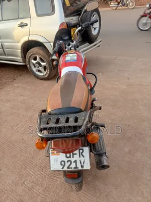 Bajaj Boxer 125 2020 Red