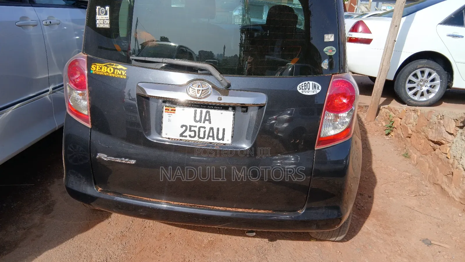 Toyota Ractis 2010 Black
